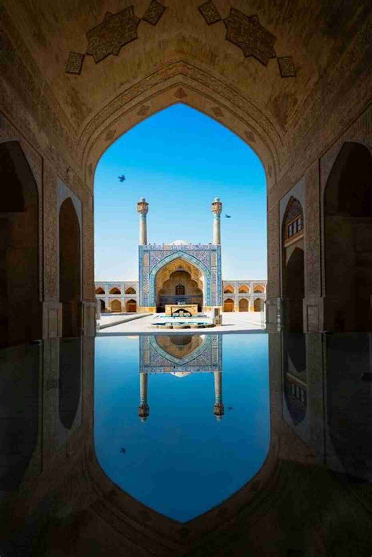 Admiring The Stunning Architecture Of Isfahan Mosque The A To Z Of Iran (The A To Z Guide 209)