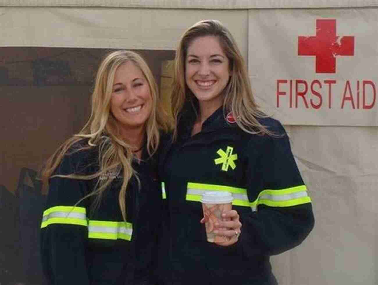 Amanda Thompson, The Inspiring Paramedic Patriots Of Courage: Tributes To First Responders (Unforgettable Faces Stories 8)