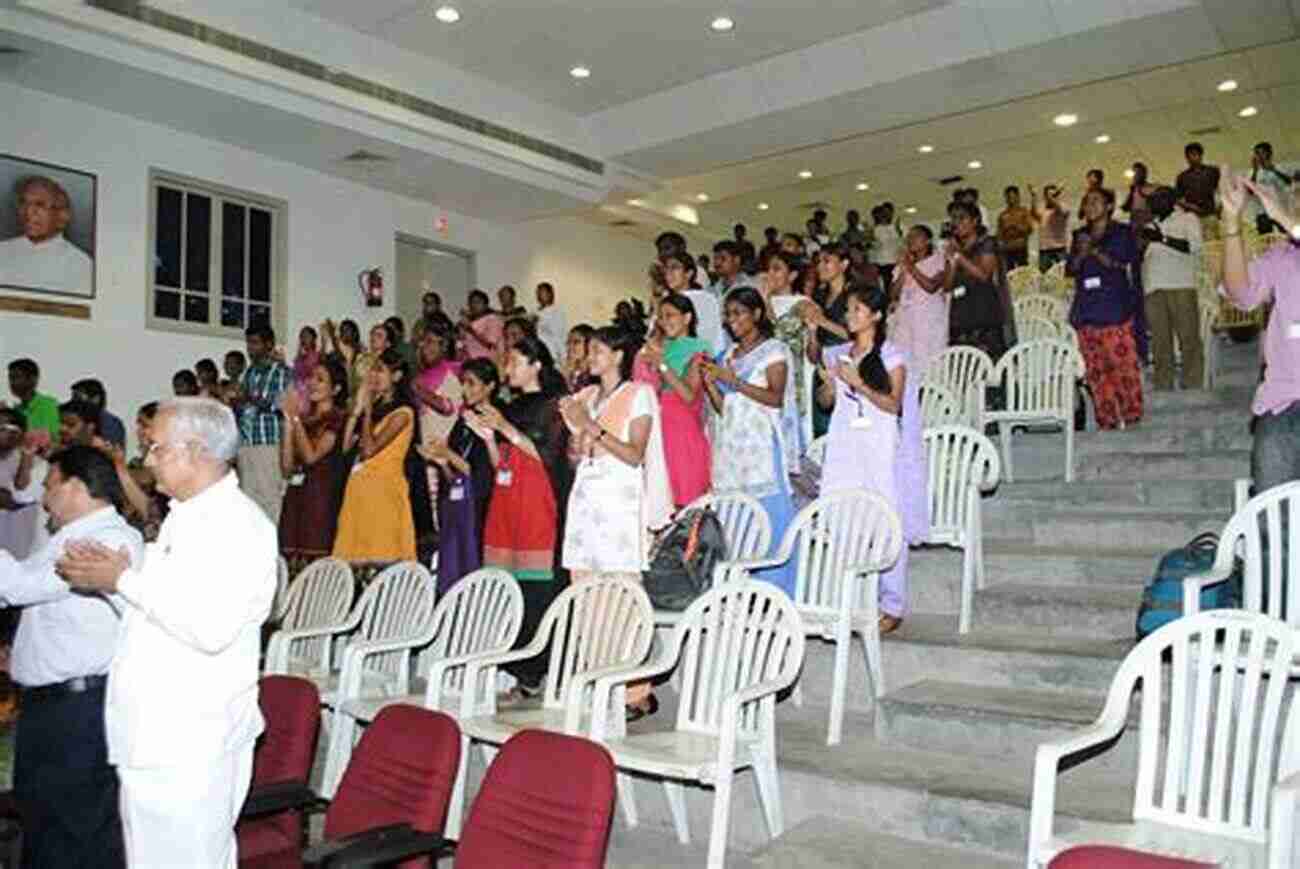 Audience Applauding After A Powerful Dance Nation Modern Classics Performance Dance Nation (Modern Classics) Martin Kemp