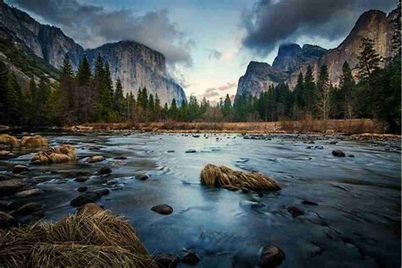 Beautiful Scenic View Of National Trails Of America Lonely Planet National Trails Of America (Lonely Planet)