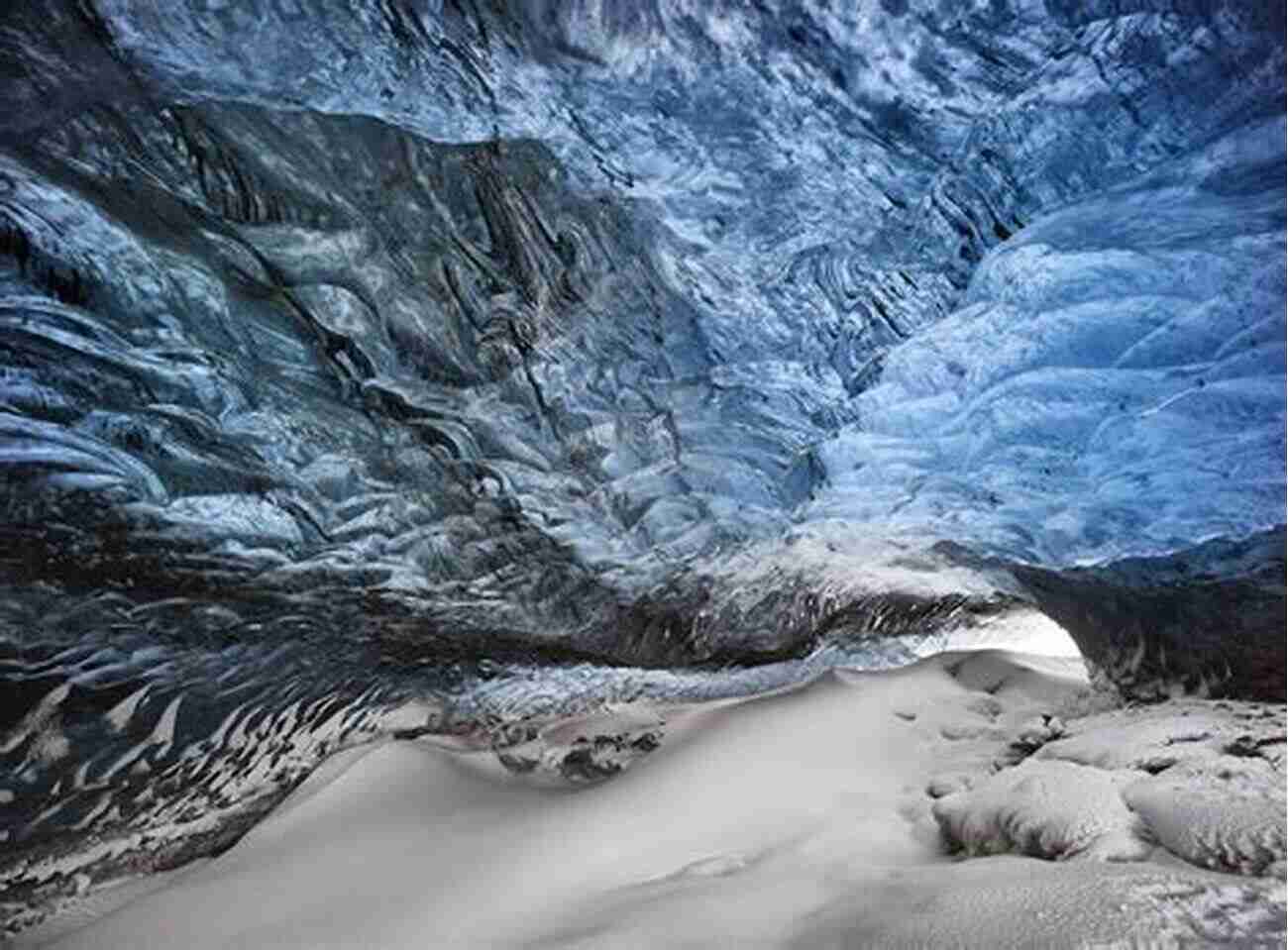 Majestic Glacier In Iceland Across Iceland (Interesting Ebooks) Kimiko Kitani