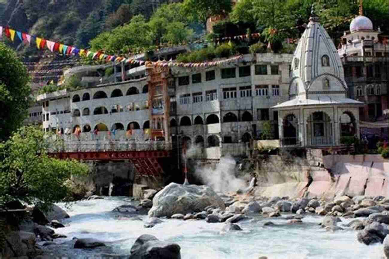 Manikaran Gurudwara Spiritual Bliss 20 Things To Do In Manali (20 Things (Discover India) 9)