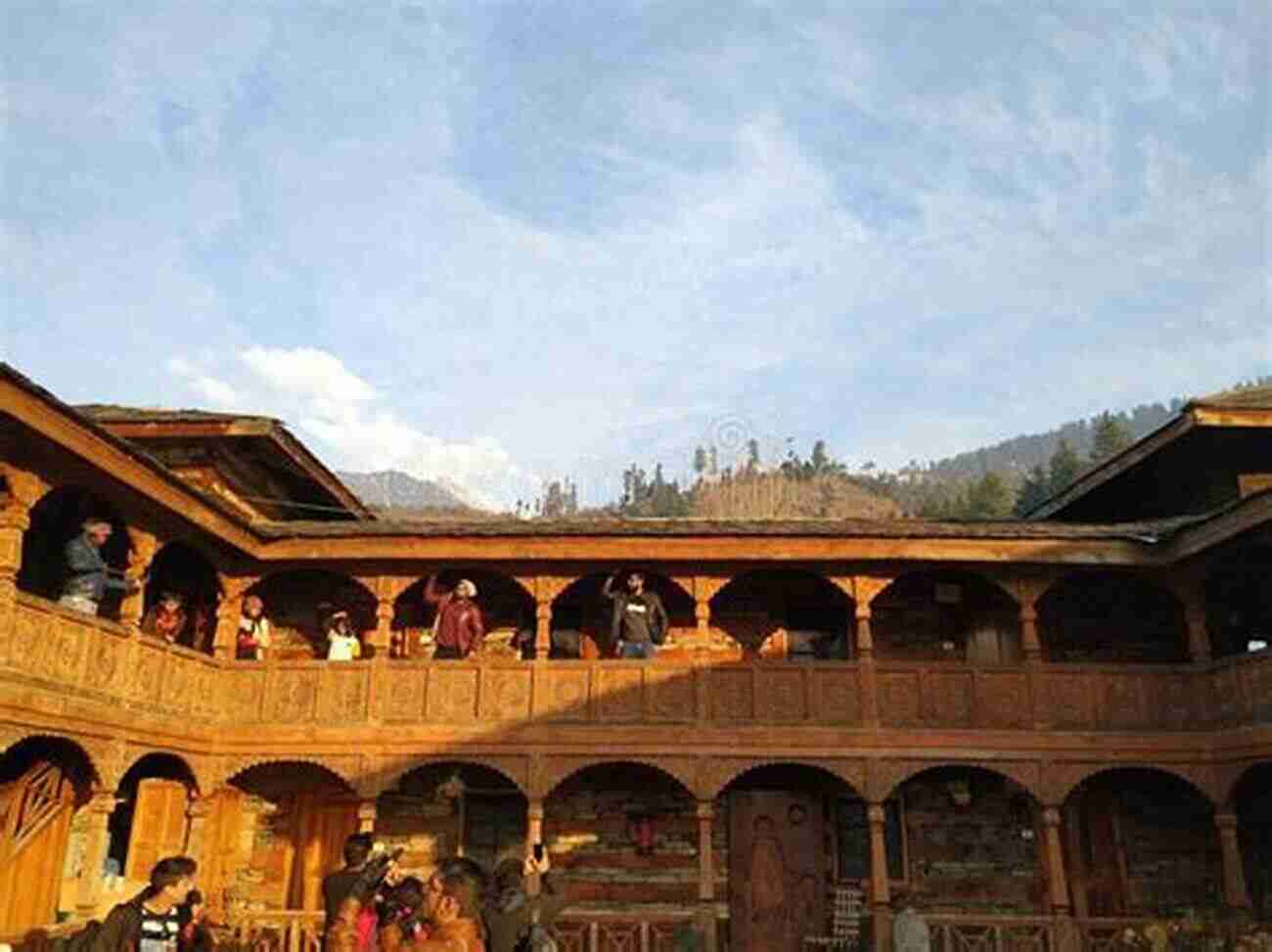 Naggar Castle A Glimpse Into History 20 Things To Do In Manali (20 Things (Discover India) 9)