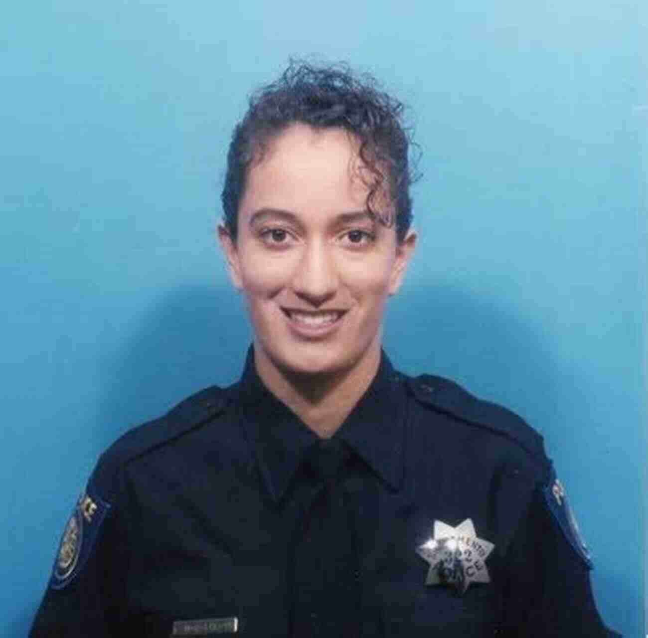 Officer Emily Davis, The Community Bridge Patriots Of Courage: Tributes To First Responders (Unforgettable Faces Stories 8)