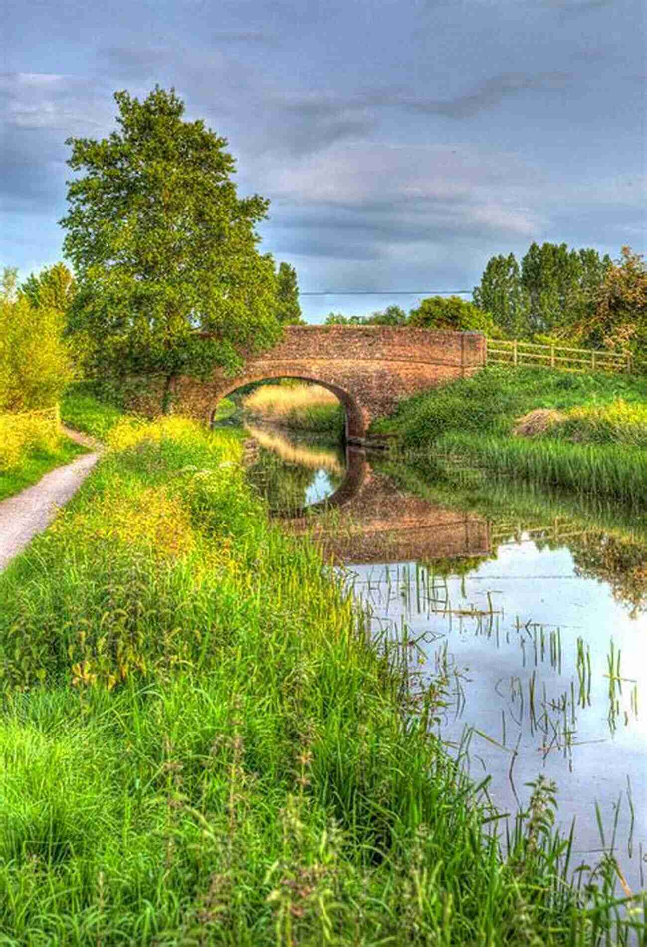 Peaceful Canal In The British Countryside The Canal Guide: Britain S 55 Best Canals