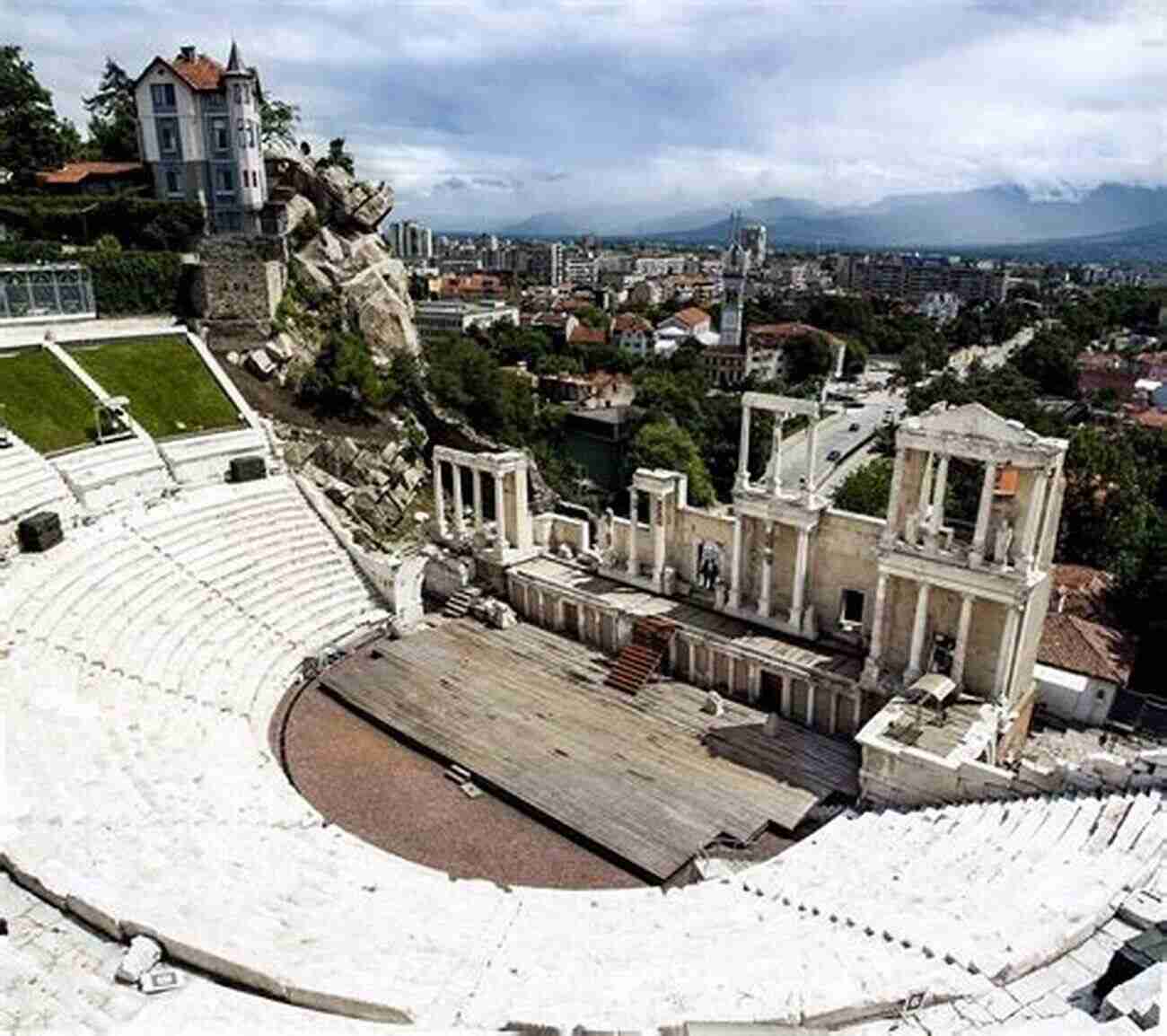 The Ancient Theater Of Plovdiv The Third Book: To Bulgaria With Big Rucsacs (Bacons On Tour 3)