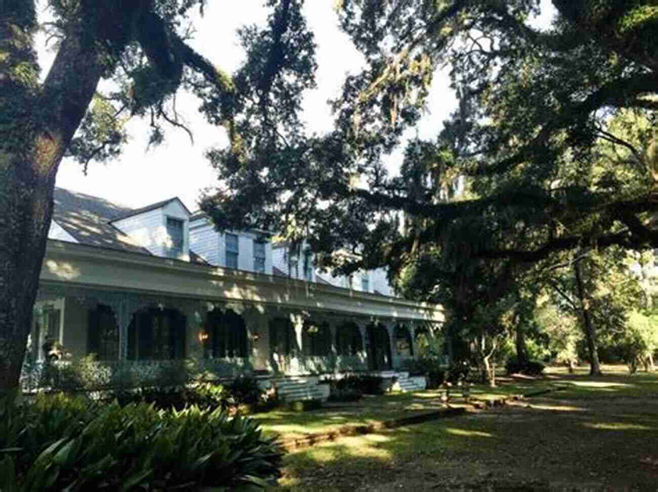 The Enchanting Myrtles Plantation, Surrounded By A Mysterious Ambiance Haunted Inns Of America: A National Directory Of Haunted Hotels And Bed And Breakfast Inns