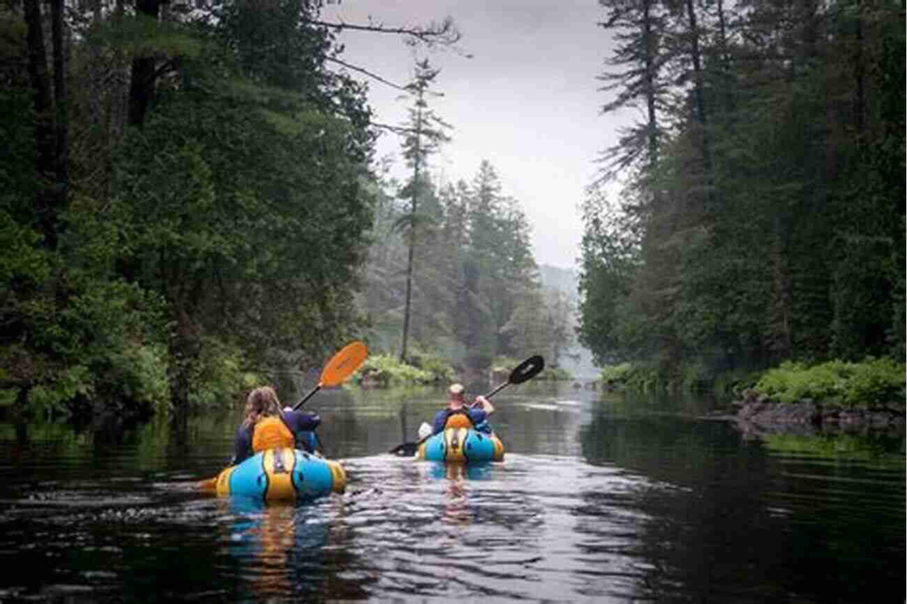 Thrilling Whitewater Rapids Paddling Tennessee: A Guide To 38 Of The State S Greatest Paddling Adventures (Paddling Series)