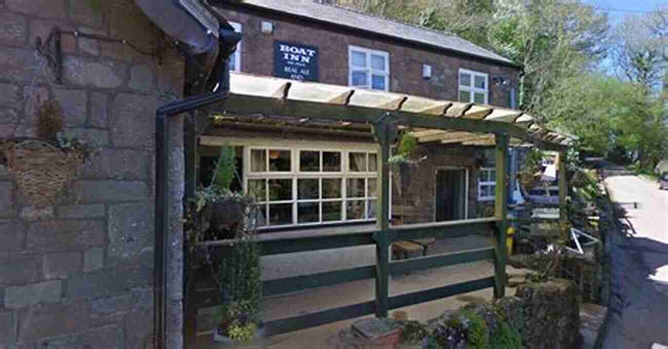 Traditional English Country Pubs In Gloucestershire Meandering Pub Walks In Gloucestershire (Meandering Walking 9)