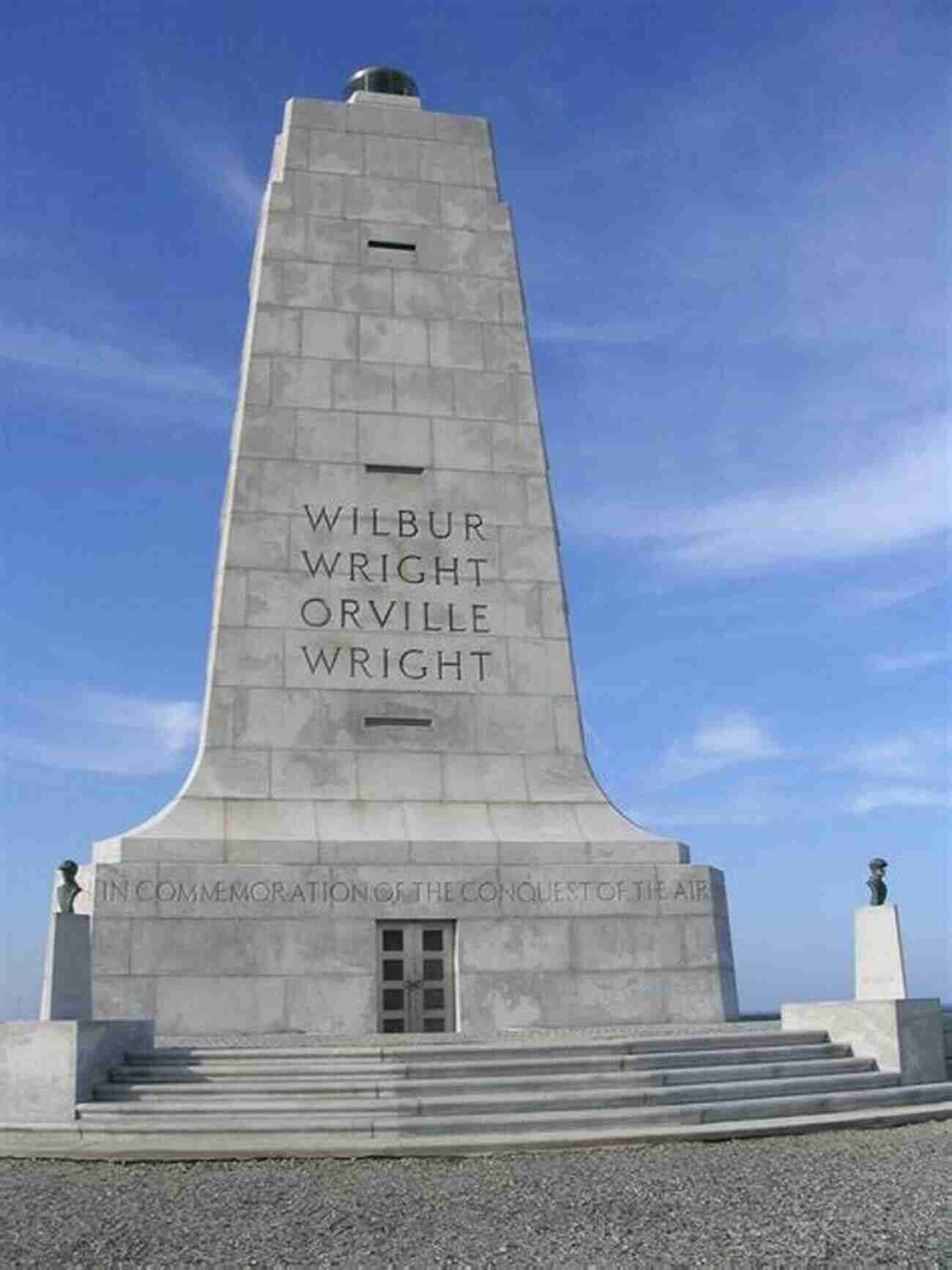 Wright Brothers National Memorial Living At The Water S Edge: A Heritage Guide To The Outer Banks Byway (Southern Gateways Guides)